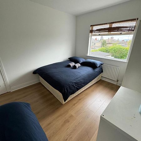 Nice Triple Room At 2 Iveragh Rd-6 Dublin Exterior foto