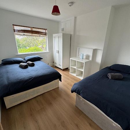 Nice Triple Room At 2 Iveragh Rd-6 Dublin Exterior foto