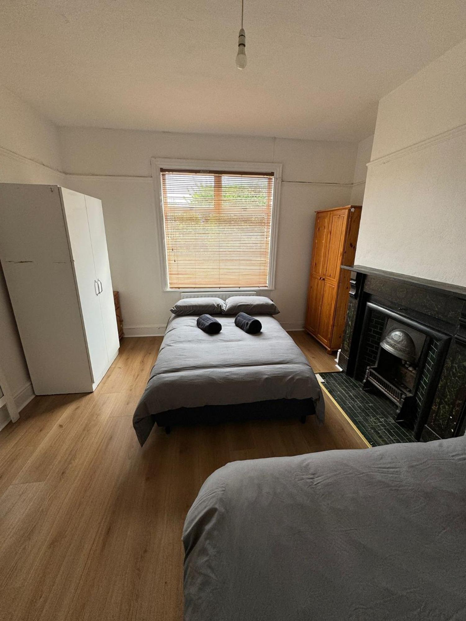 Nice Triple Room At 2 Iveragh Rd-6 Dublin Exterior foto